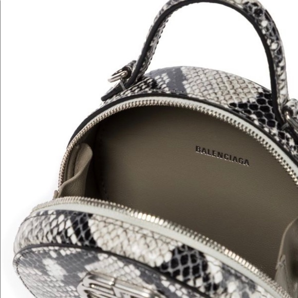 Balenciaga Vanity Clutch Bag - Picture 5 of 8